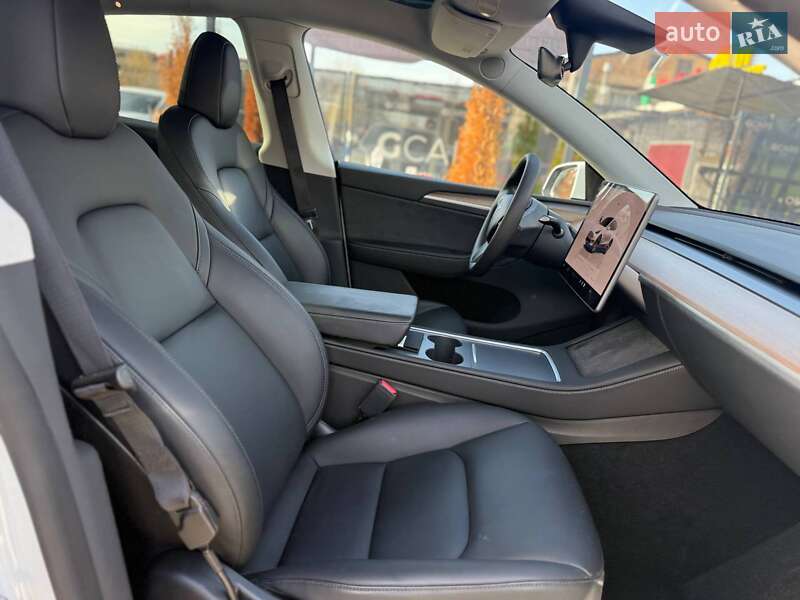 Позашляховик / Кросовер Tesla Model Y 2023 в Києві