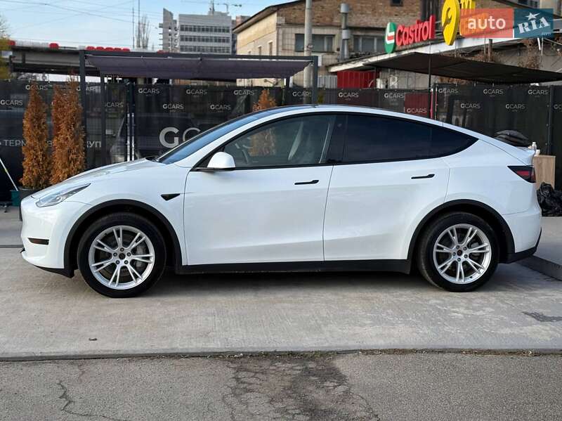 Позашляховик / Кросовер Tesla Model Y 2023 в Києві