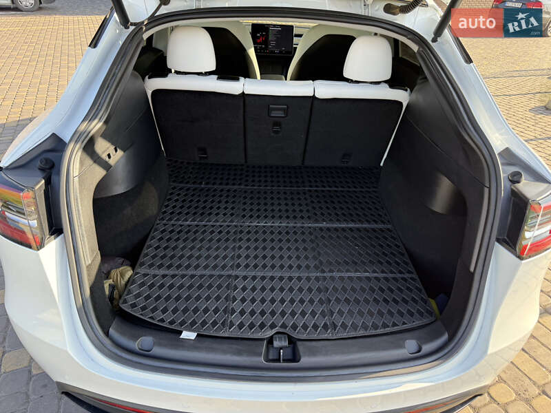 Позашляховик / Кросовер Tesla Model Y 2022 в Вінниці фото 11 Позашляховик / Кросовер Tesla Model Y 2022 в Вінниці