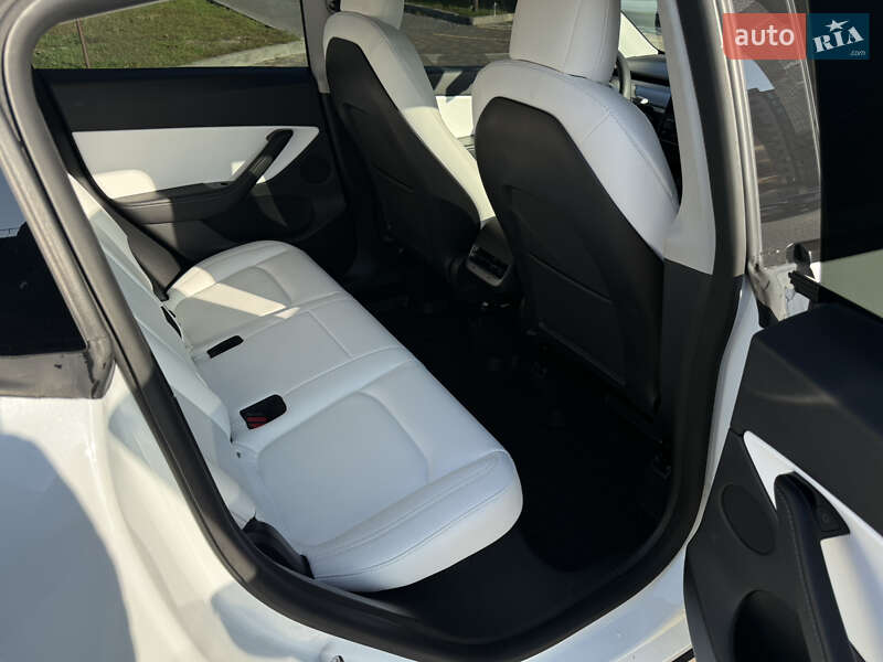 Позашляховик / Кросовер Tesla Model Y 2022 в Вінниці фото 18 Позашляховик / Кросовер Tesla Model Y 2022 в Вінниці