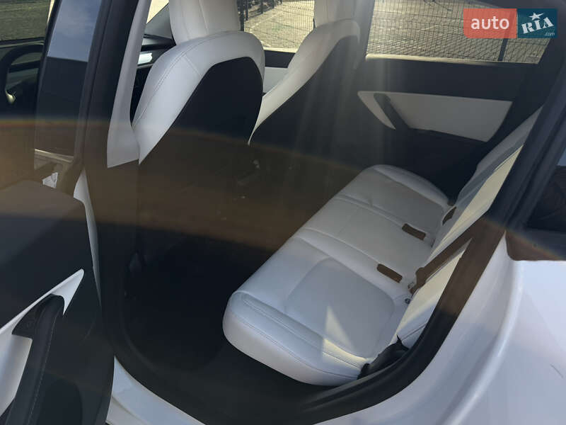 Позашляховик / Кросовер Tesla Model Y 2022 в Вінниці фото 20 Позашляховик / Кросовер Tesla Model Y 2022 в Вінниці