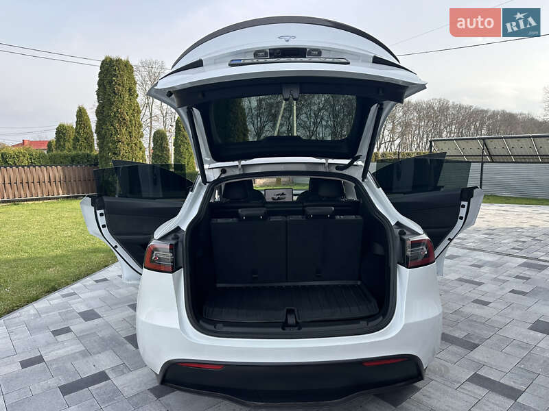 Внедорожник / Кроссовер Tesla Model Y 2023 в Тернополе