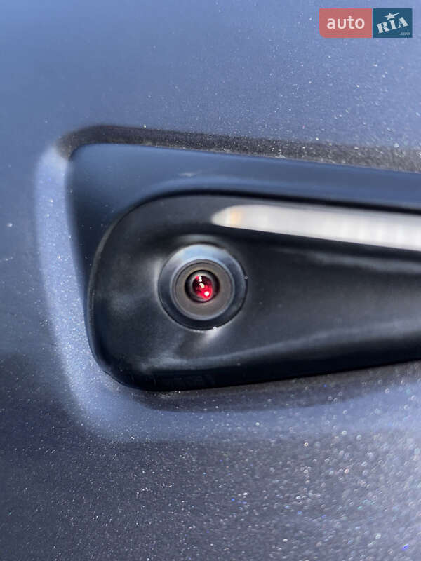 Внедорожник / Кроссовер Tesla Model Y 2023 в Каменец-Подольском