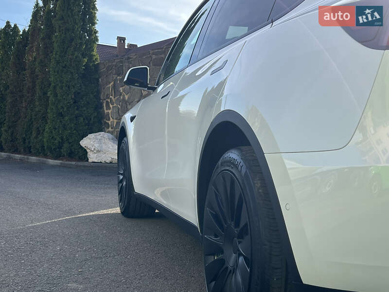 Позашляховик / Кросовер Tesla Model Y 2022 в Самборі