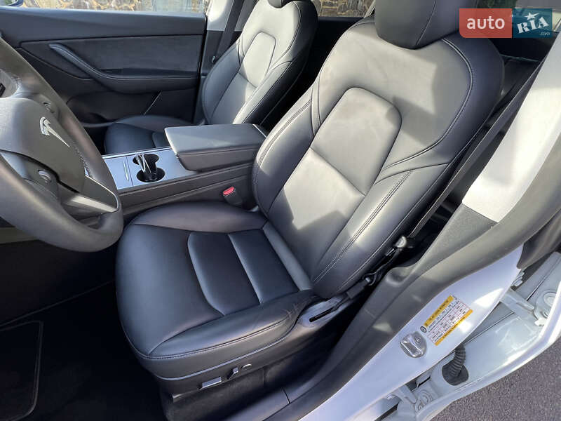 Позашляховик / Кросовер Tesla Model Y 2022 в Самборі