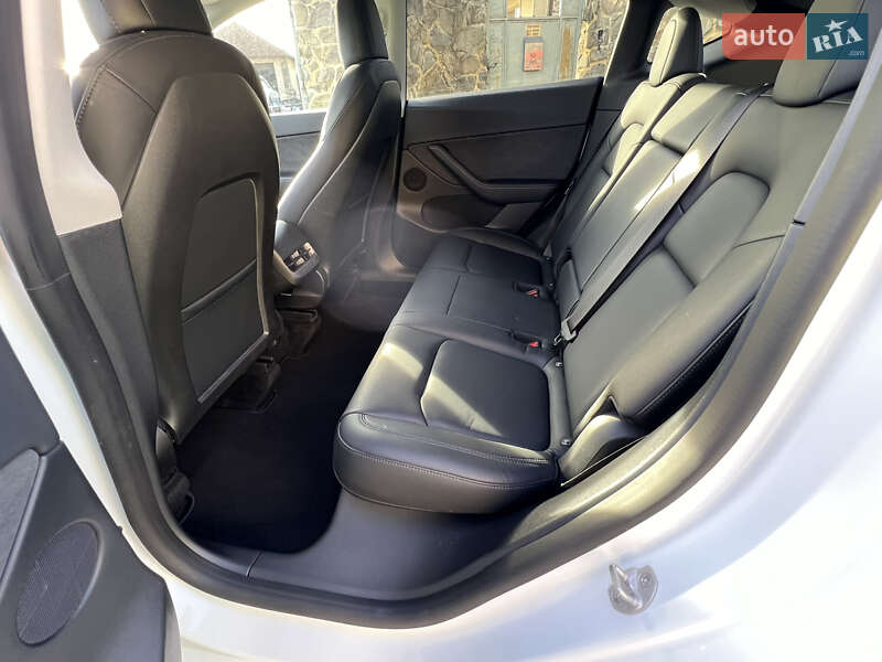 Позашляховик / Кросовер Tesla Model Y 2022 в Самборі