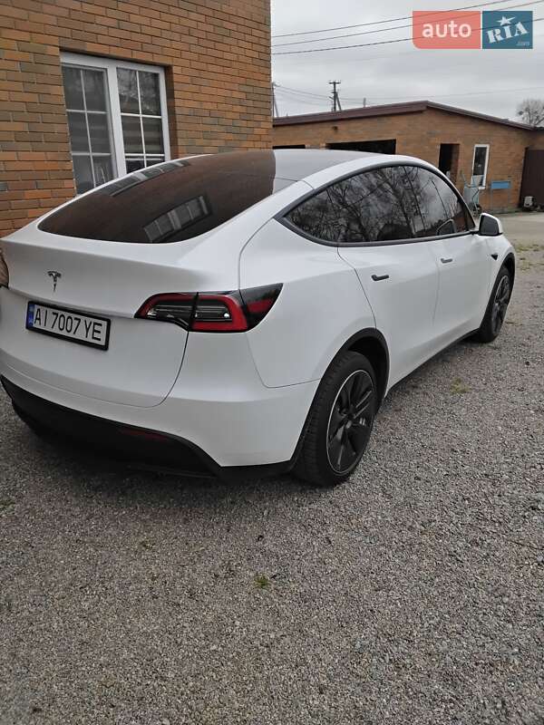 Позашляховик / Кросовер Tesla Model Y 2020 в Києві фото 4 Позашляховик / Кросовер Tesla Model Y 2020 в Києві