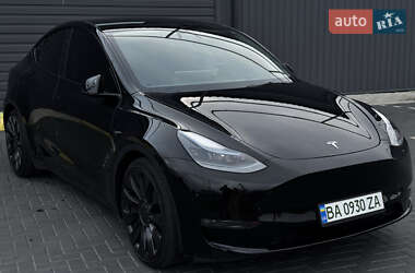 Внедорожник / Кроссовер Tesla Model Y 2023 в Киеве