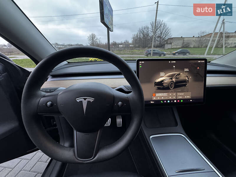 Позашляховик / Кросовер Tesla Model Y 2023 в Києві