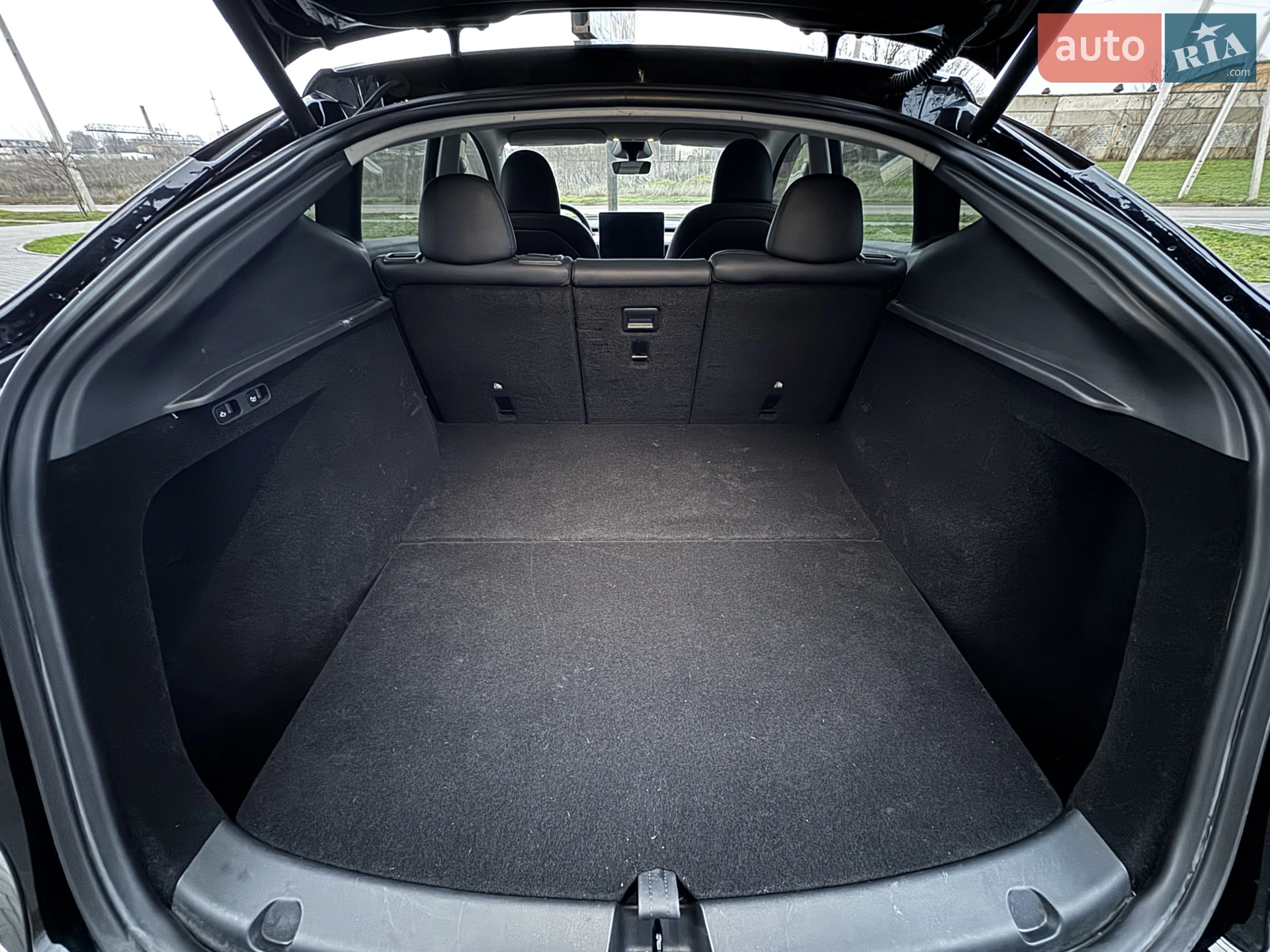 2023 Tesla Model Y - мініатюра 36