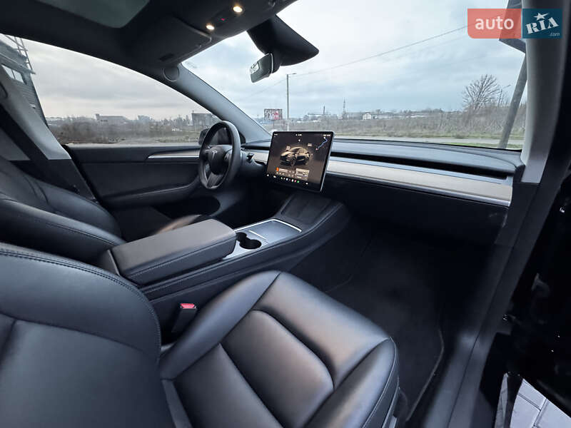 Позашляховик / Кросовер Tesla Model Y 2023 в Києві
