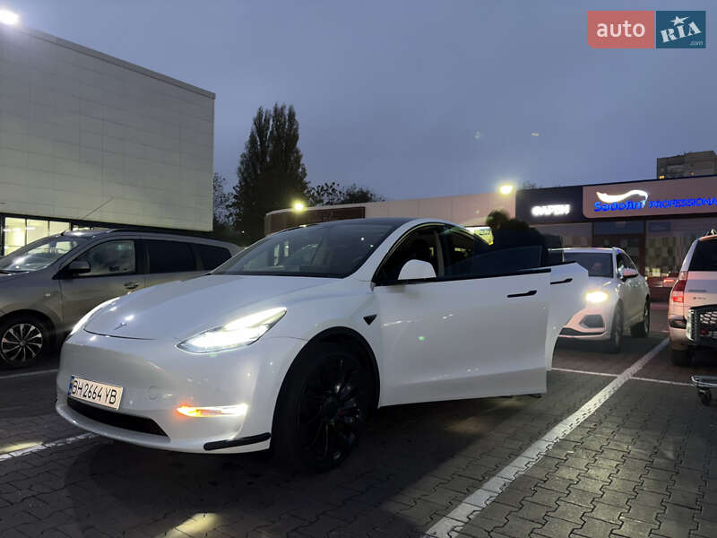 Позашляховик / Кросовер Tesla Model Y 2021 в Одесі