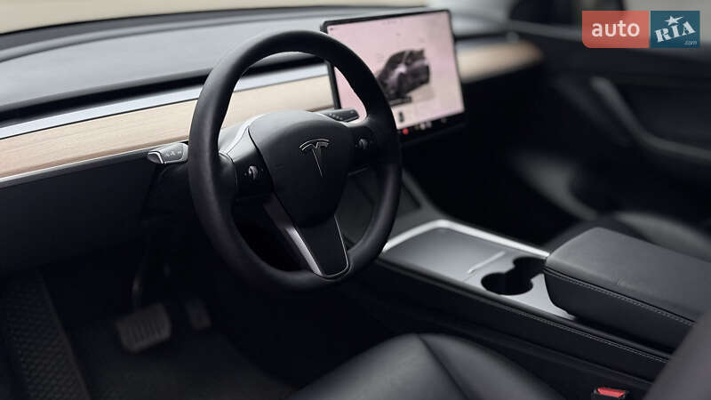 Позашляховик / Кросовер Tesla Model Y 2022 в Миколаєві