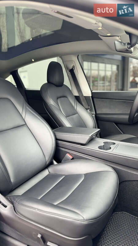 Позашляховик / Кросовер Tesla Model Y 2022 в Миколаєві