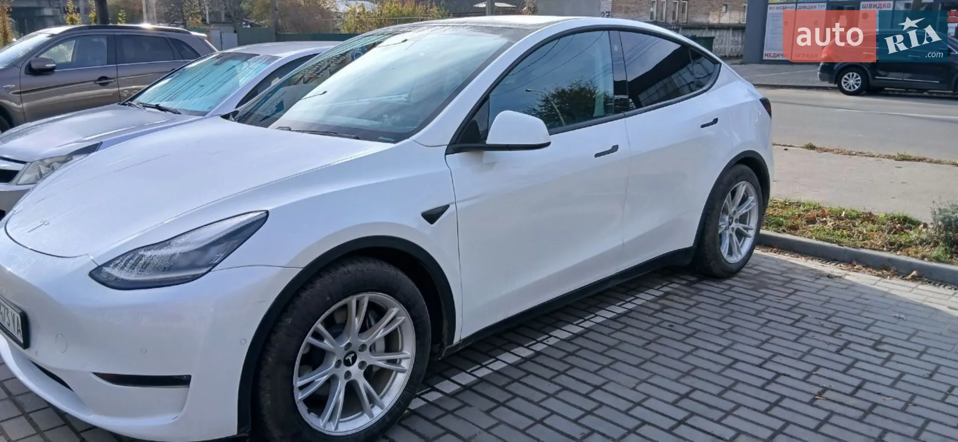 2020 Tesla Model Y - мініатюра 2