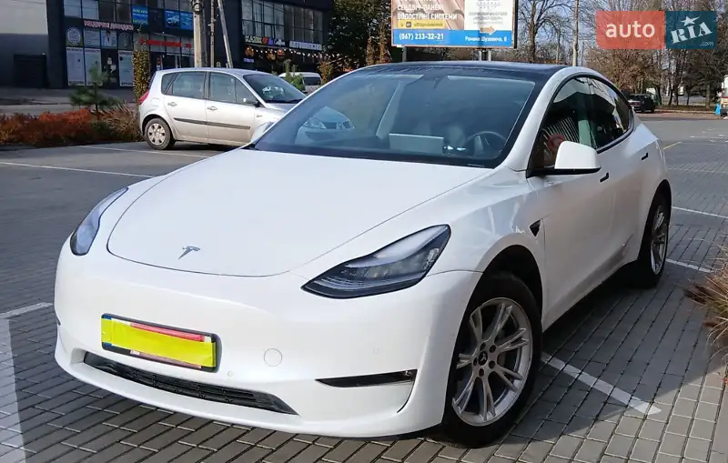 Tesla Model Y 2020