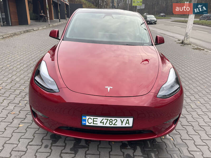 Позашляховик / Кросовер Tesla Model Y 2025 в Чернівцях