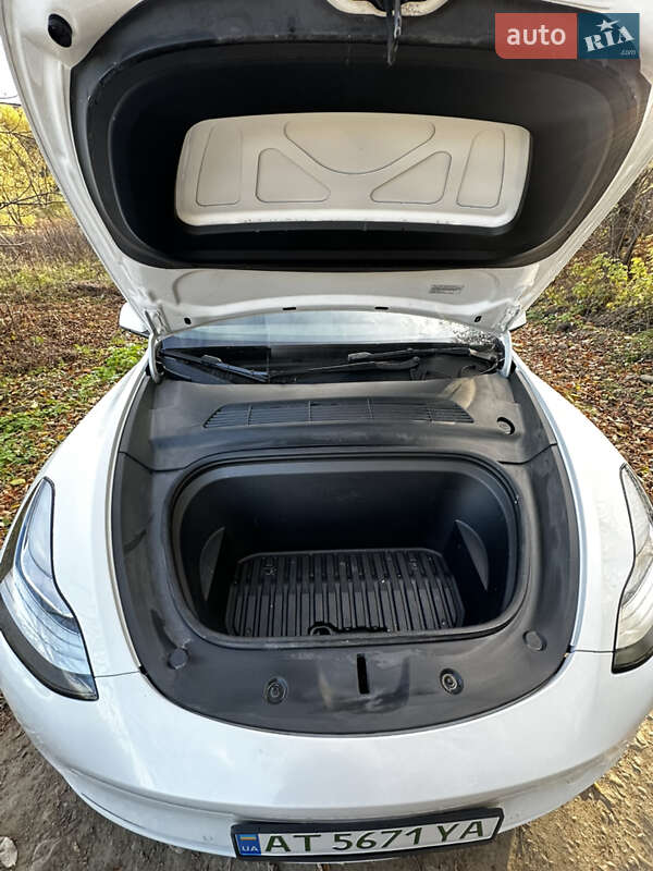 Внедорожник / Кроссовер Tesla Model Y 2022 в Богородчанах фото 9 Внедорожник / Кроссовер Tesla Model Y 2022 в Богородчанах