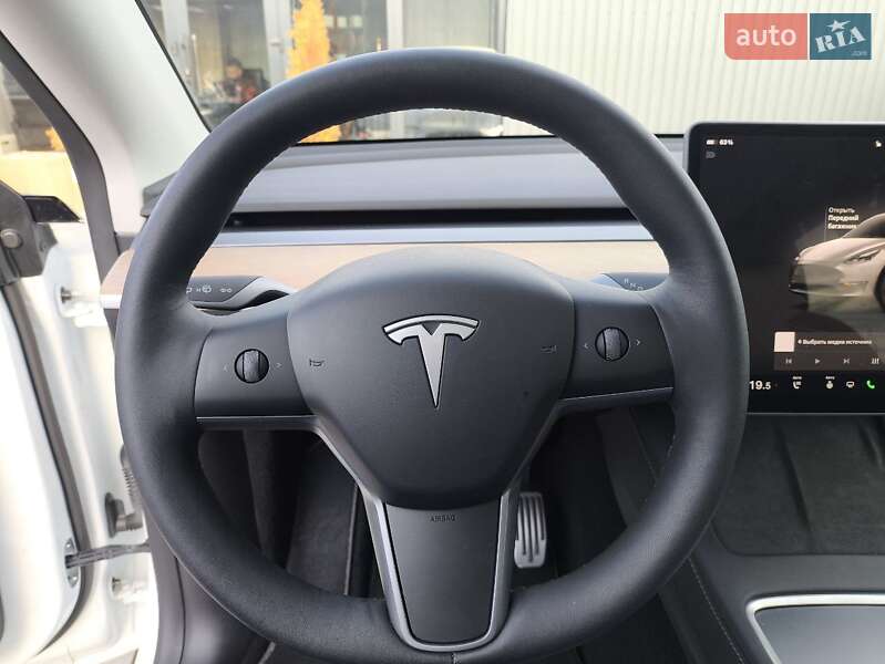Внедорожник / Кроссовер Tesla Model Y 2024 в Киеве фото 21 Внедорожник / Кроссовер Tesla Model Y 2024 в Киеве