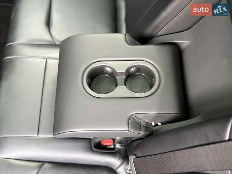 Позашляховик / Кросовер Tesla Model Y 2024 в Стрию фото 68 Позашляховик / Кросовер Tesla Model Y 2024 в Стрию