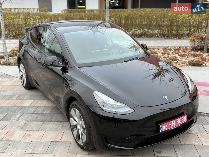 Внедорожник / Кроссовер Tesla Model Y 2024 в Киеве