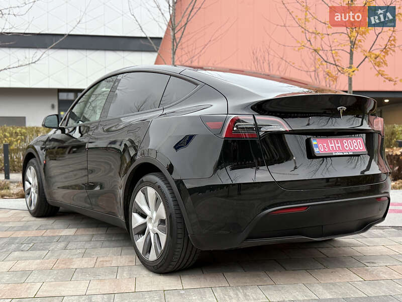 Внедорожник / Кроссовер Tesla Model Y 2024 в Киеве