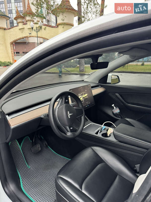 Внедорожник / Кроссовер Tesla Model Y 2022 в Харькове