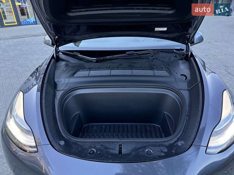 Внедорожник / Кроссовер Tesla Model Y 2022 в Львове