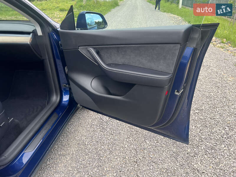 Внедорожник / Кроссовер Tesla Model Y 2022 в Ужгороде фото 21 Внедорожник / Кроссовер Tesla Model Y 2022 в Ужгороде