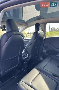 Внедорожник / Кроссовер Tesla Model Y 2024 в Кривом Роге