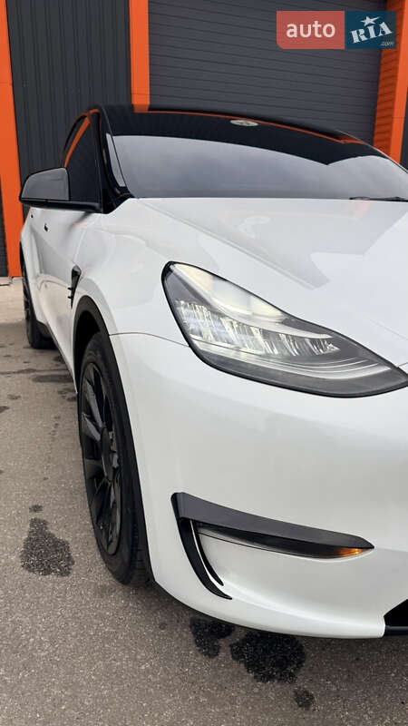 Позашляховик / Кросовер Tesla Model Y 2023 в Броварах фото 11 Позашляховик / Кросовер Tesla Model Y 2023 в Броварах