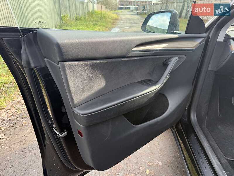 Внедорожник / Кроссовер Tesla Model Y 2025 в Ковеле