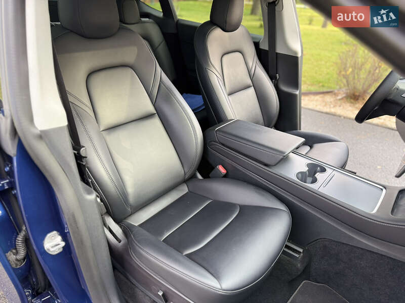 Внедорожник / Кроссовер Tesla Model Y 2023 в Харькове