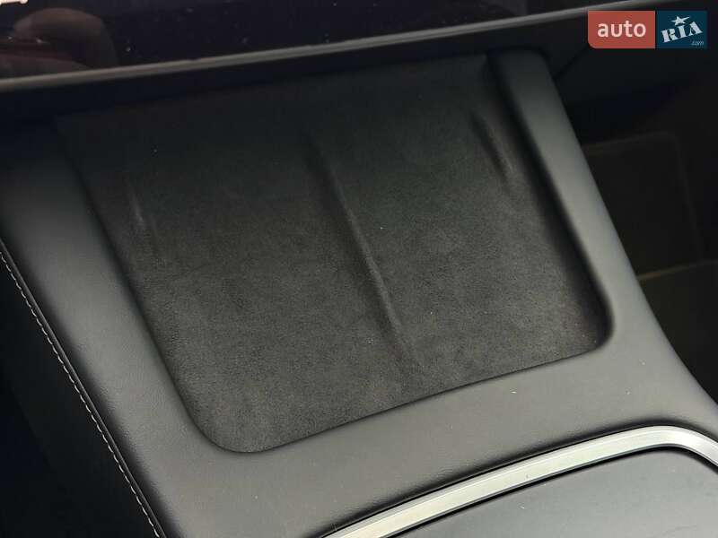 Внедорожник / Кроссовер Tesla Model Y 2023 в Кривом Роге