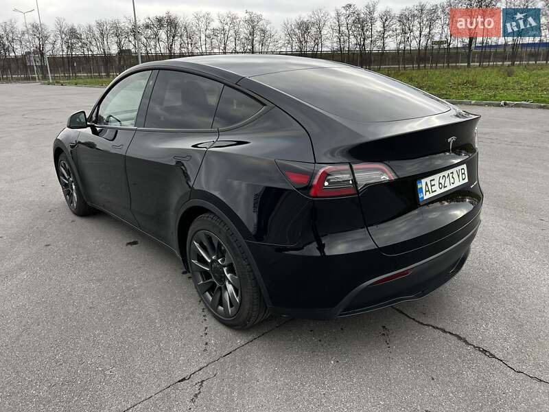 Позашляховик / Кросовер Tesla Model Y 2023 в Дніпрі