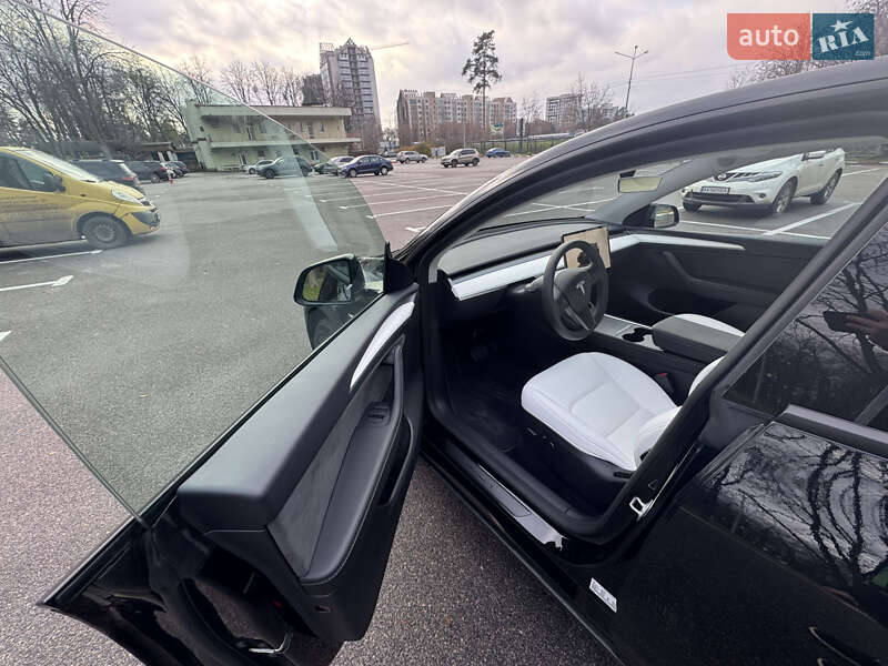 Внедорожник / Кроссовер Tesla Model Y 2024 в Харькове фото 11 Внедорожник / Кроссовер Tesla Model Y 2024 в Харькове