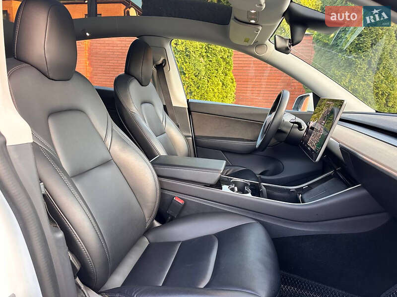 Позашляховик / Кросовер Tesla Model Y 2020 в Києві
