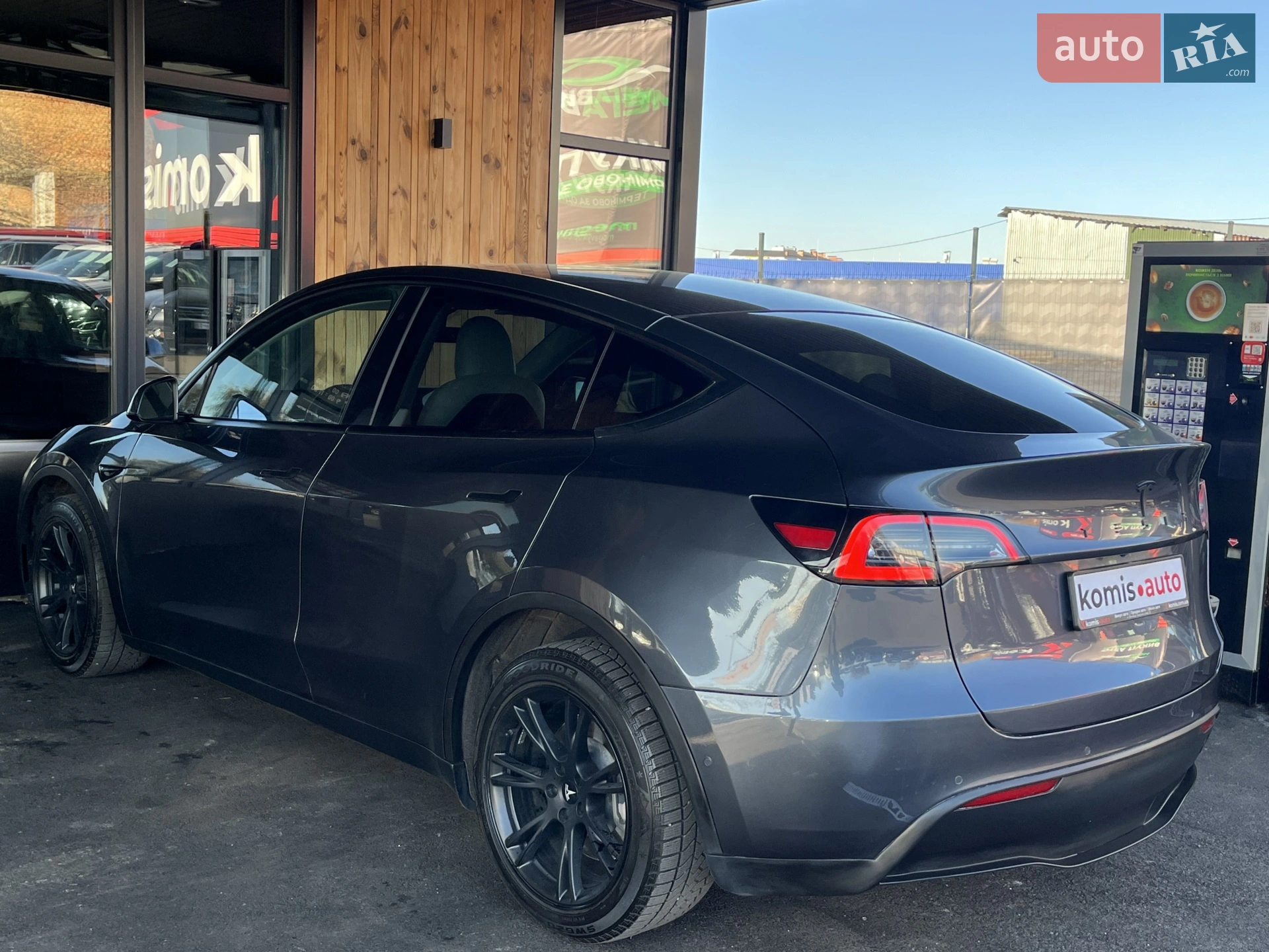2020 Tesla Model Y - мініатюра 8