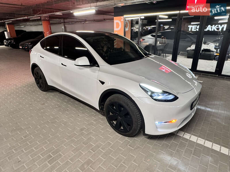Tesla Model Y 2024 Tesla Model Y 2024