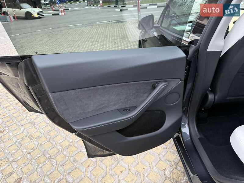 Внедорожник / Кроссовер Tesla Model Y 2024 в Харькове фото 19 Внедорожник / Кроссовер Tesla Model Y 2024 в Харькове