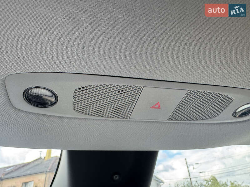 Внедорожник / Кроссовер Tesla Model Y 2024 в Львове