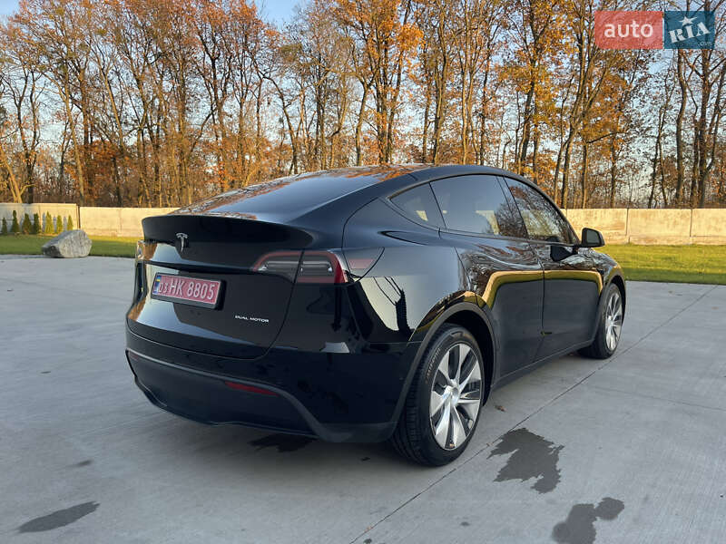 Позашляховик / Кросовер Tesla Model Y 2021 в Луцьку