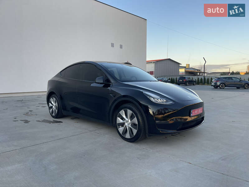 Позашляховик / Кросовер Tesla Model Y 2021 в Луцьку