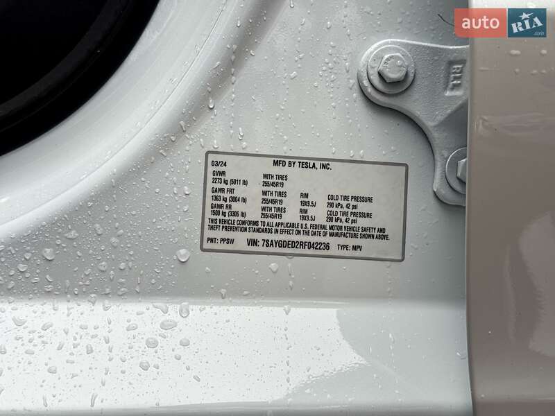 Внедорожник / Кроссовер Tesla Model Y 2024 в Киеве фото 25 Внедорожник / Кроссовер Tesla Model Y 2024 в Киеве
