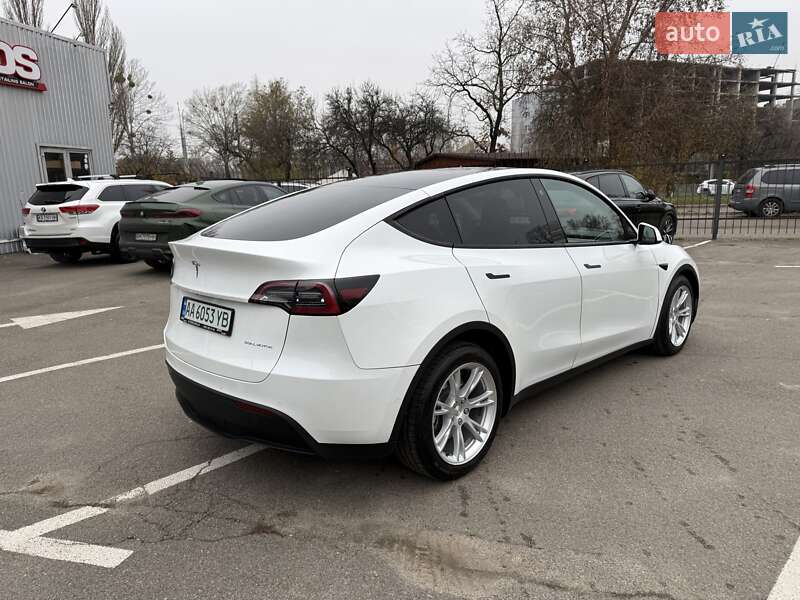 Позашляховик / Кросовер Tesla Model Y 2021 в Києві