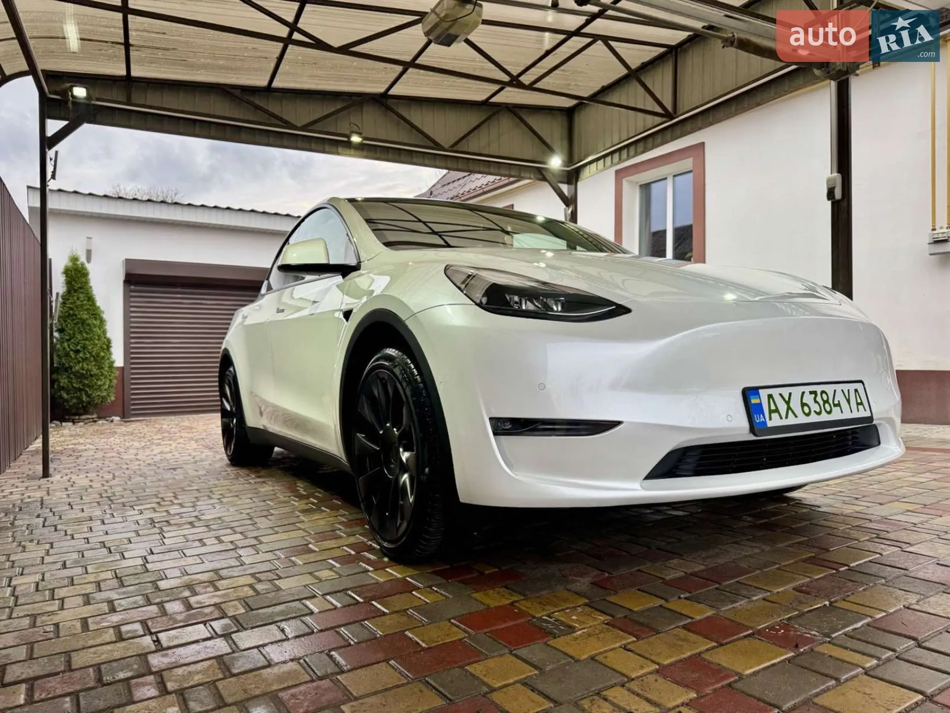 2022 Tesla Model Y - мініатюра 5