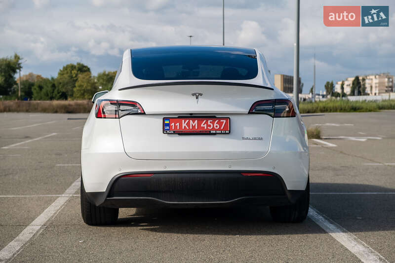 Внедорожник / Кроссовер Tesla Model Y 2022 в Ирпене