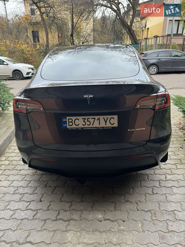 Внедорожник / Кроссовер Tesla Model Y 2024 в Львове
