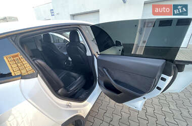 Внедорожник / Кроссовер Tesla Model Y 2022 в Луцке фото 19 Внедорожник / Кроссовер Tesla Model Y 2022 в Луцке