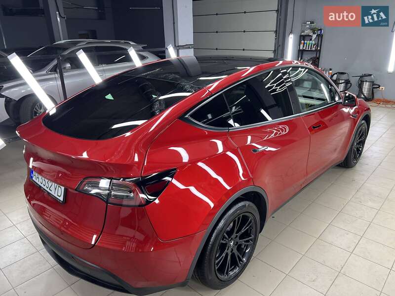 Внедорожник / Кроссовер Tesla Model Y 2022 в Киеве